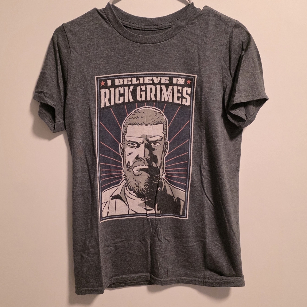 The Walking Dead Graphic T-Shirt with Rick Grimes Print